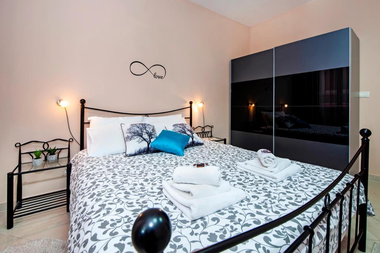 Rovinj City Apartment Esterno foto