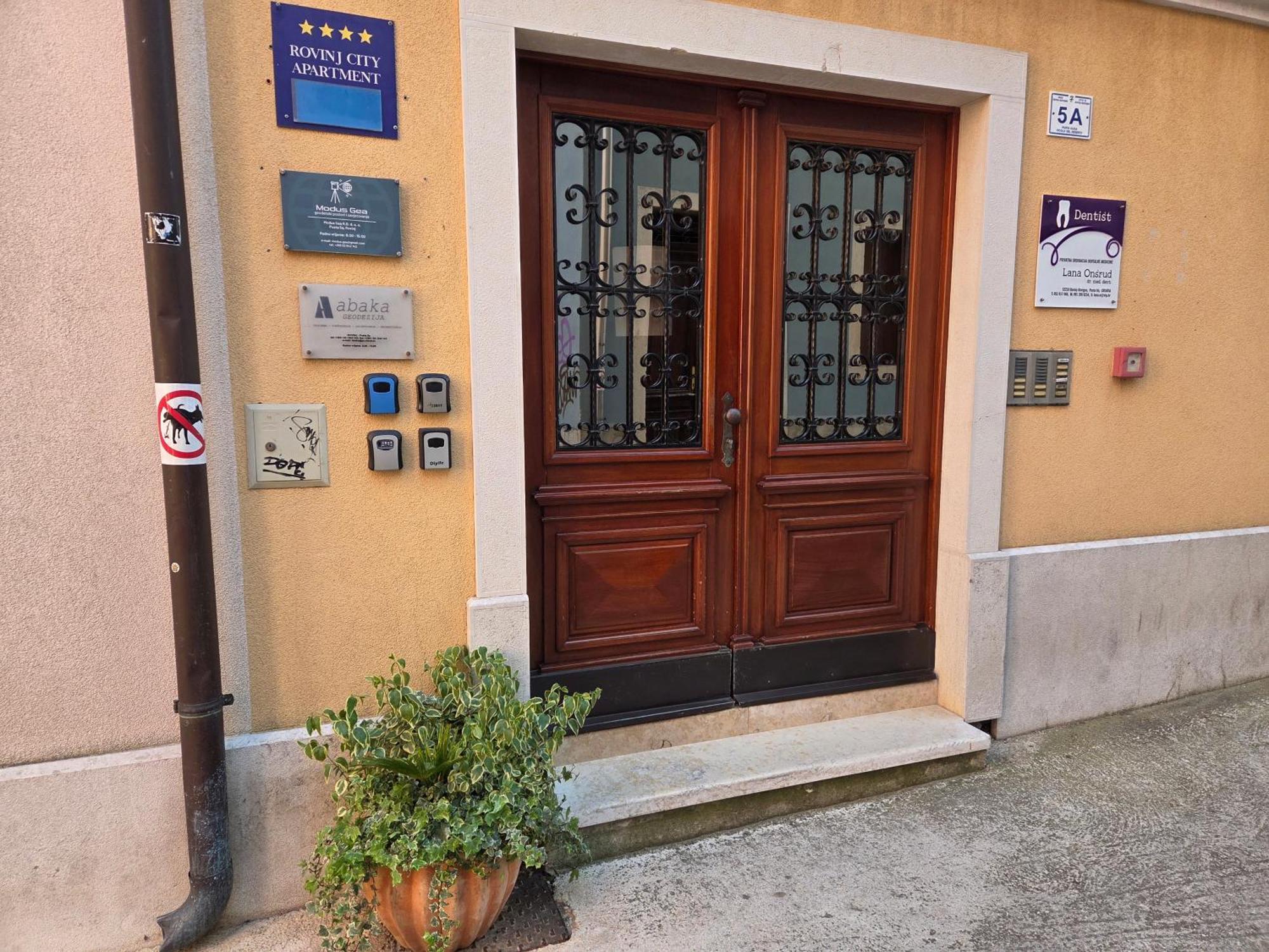 Rovinj City Apartment Esterno foto